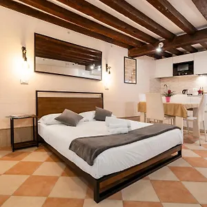 Fenix Colombina In Biennale - Your Little House Apartament